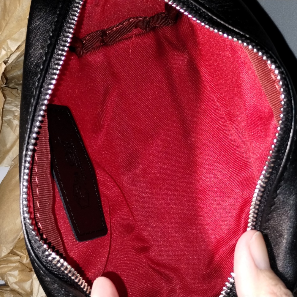 Italy Leather Dopp Bag black zipper Valentina # 7279 8x4” nwt - Picture 6 of 8